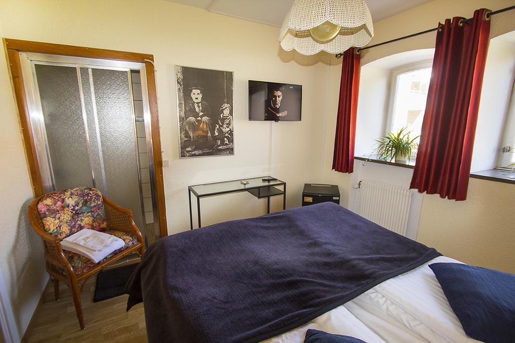 Hotel Chaplin Landskrone Bagian luar foto
