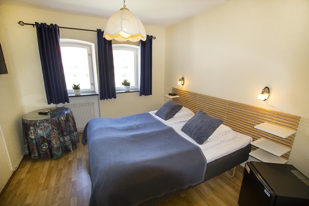 Hotel Chaplin Landskrone Bagian luar foto